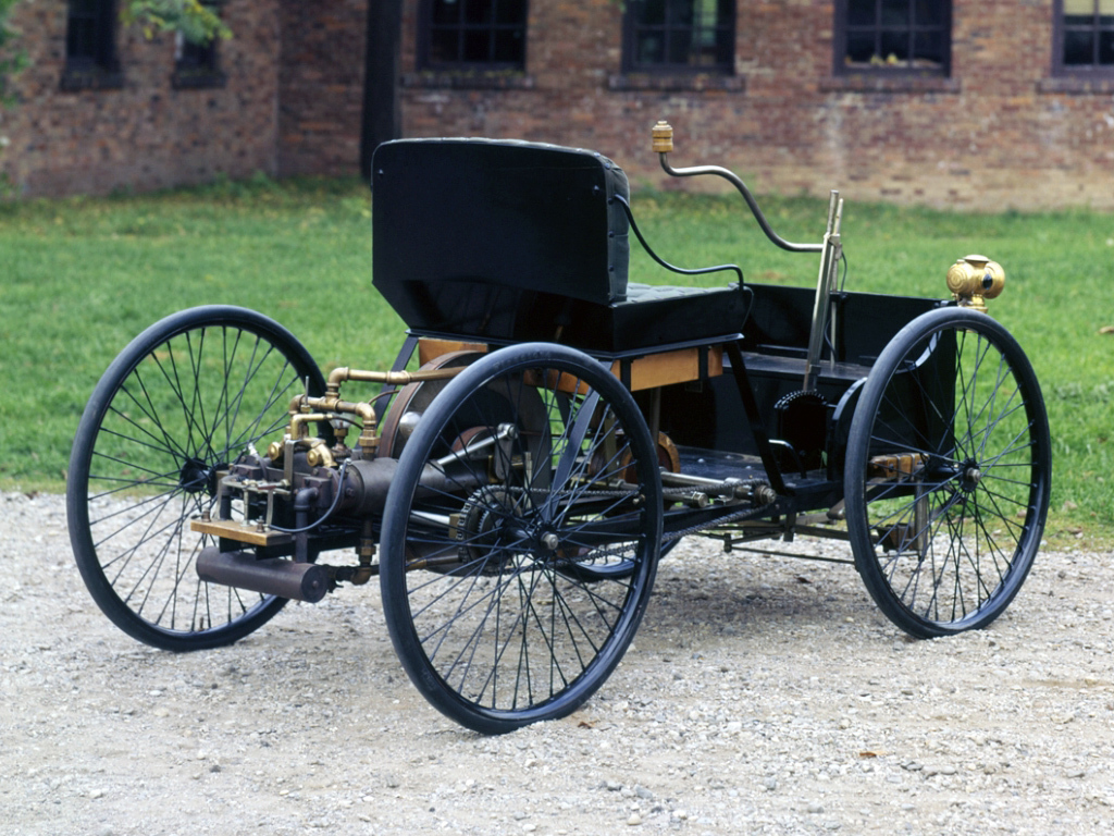 Henry Ford po raz pierwszy wyjechał swoim wynalazkiem 124