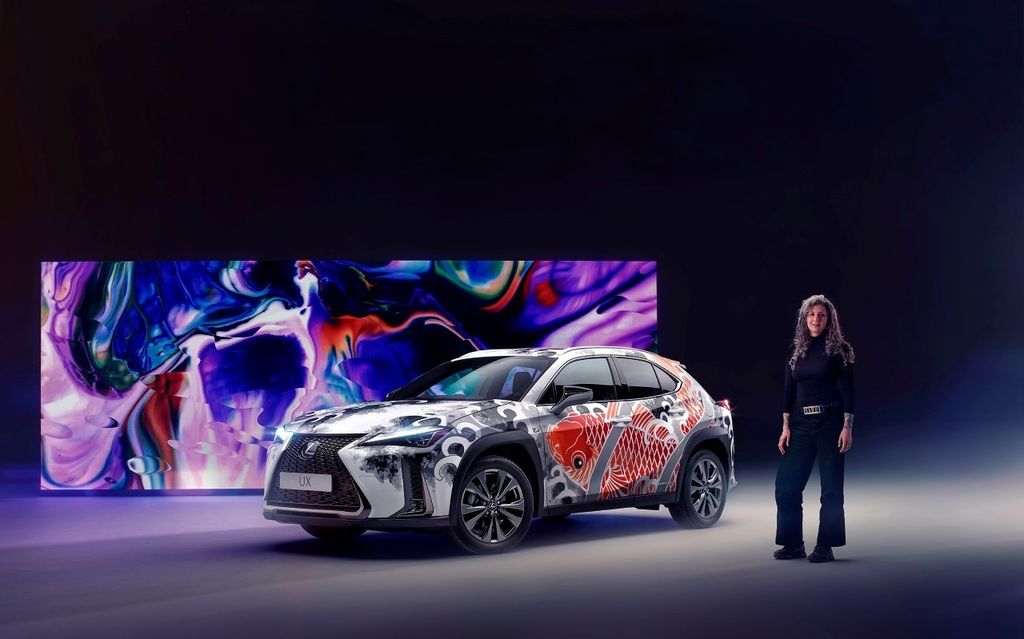 Lexus UX z pióropuszem kolejny nietypowy projekt