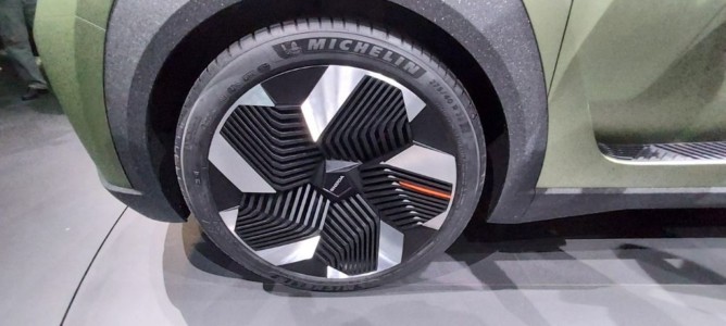 Škoda Vision 7S - Fot. Roman Dębecki