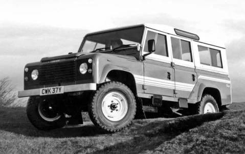 Land Rover 110 County Station Wagon (1983–1990)