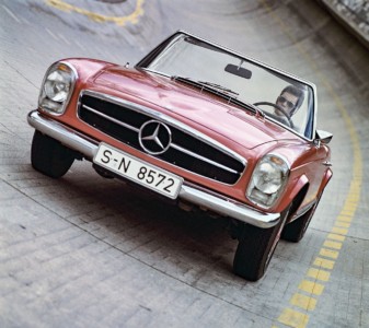 Mercedes-Benz 230 SL „Pagode“ (W 113).