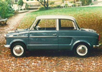 The NSU Prinz I-II in a blue/white color combination (1958)