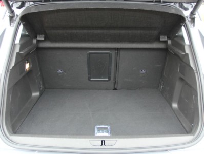 Opel Grandland 1.6 Turbo 224 KM A8 Plug-in-Hybrid - Fot. Lesław Sagan