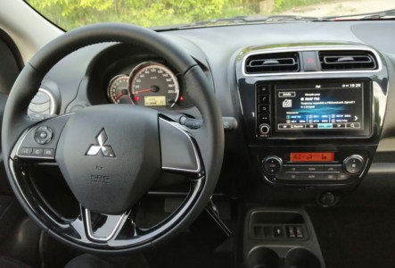 Mitsubishi Space Star 1.2 MIVEC CVT - Fot. Lesław Sagan