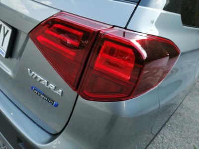 Suzuki Vitara 1.5 SH 2WD AGS Elegance - fot. Lesław Sagan