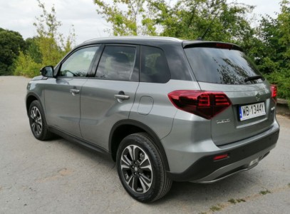 Suzuki Vitara 1.5 SH 2WD AGS Elegance - fot. Lesław Sagan
