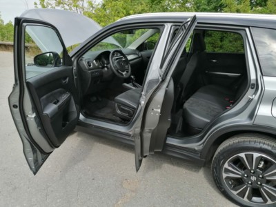 Suzuki Vitara 1.5 SH 2WD AGS Elegance - fot. Lesław Sagan