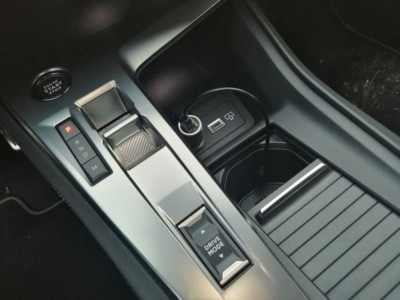 Peugeot 308 GT PureTech 130 EAT8 - fot. Lesław Sagan