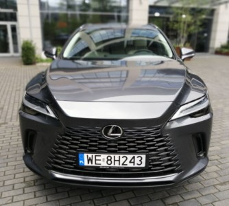 Lexus RX 450h+- fot. Lesław Sagan