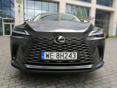 Lexus RX 450h+- fot. Lesław Sagan