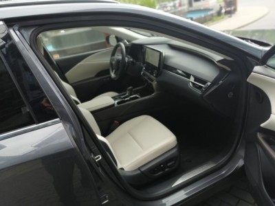 Lexus RX 450h+- fot. Lesław Sagan