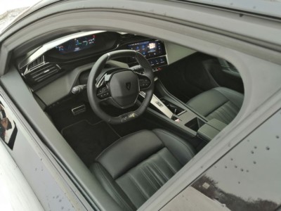 Peugeot 408 GT Hybrid 225 KM EAT8 - fot. Lesław Sagan