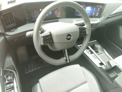 Opel Astra 1.6 Turbo PHEV AT8 -fot. Lesław Sagan