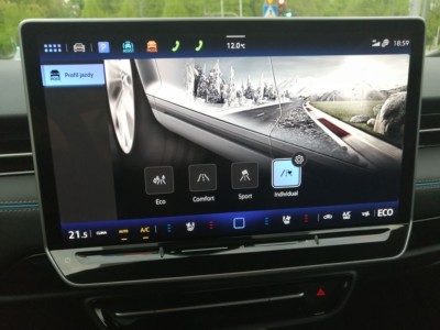 Volkswagen ID.7 Special Edition 77 kWh 286 KM - fot. Lesław Sagan