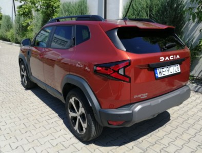Dacia Duster Journey Hybrid 140 - fot. Lesław Sagan