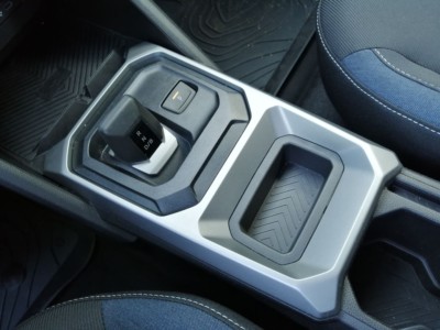 Dacia Duster Journey Hybrid 140 - fot. Lesław Sagan