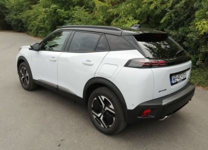 Peugeot 2008 GT PureTech 130 EAT8 - fot. Lesław Sagan