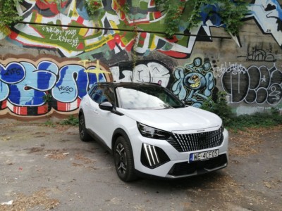 Peugeot 2008 GT PureTech 130 EAT8 - fot. Lesław Sagan