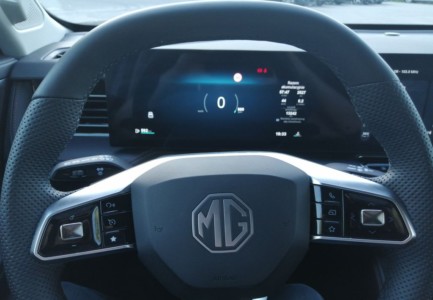 MG HS 1.5T MT6 - fot. Lesław Sagan