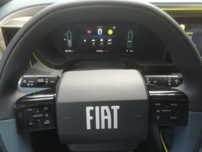 Fiat Grande Panda Hybrid 1.2 110 KM eDCT / 6 - fot. Lesław Sagan